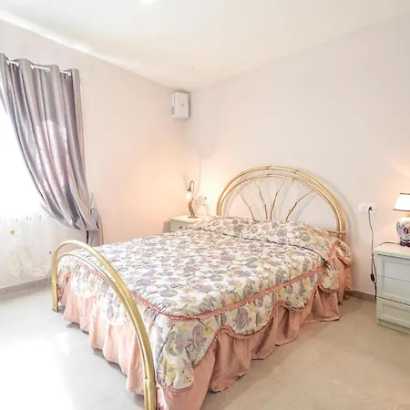2 Bedroom Stunning In בית נופש *
