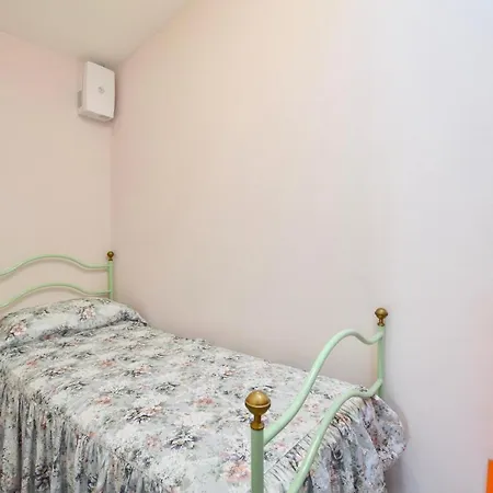 2 Bedroom Stunning In 度假居